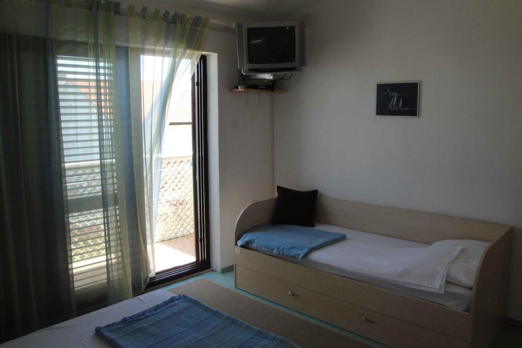 Apartments Marica 트로기르 객실 사진
