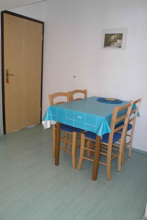 Apartments Marica 트로기르 객실 사진